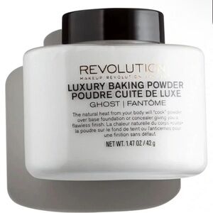 Revolution Luxury Baking Powder – Ghost | 1.47oz / 42g